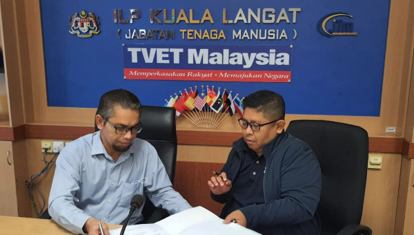 Majlis menandatangani Memorandum Kerjasama (MoC) antara ILP Kuala Langat dengan Akar Digital Sdn. Bhd